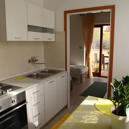 Lemon And Orange Apartment *